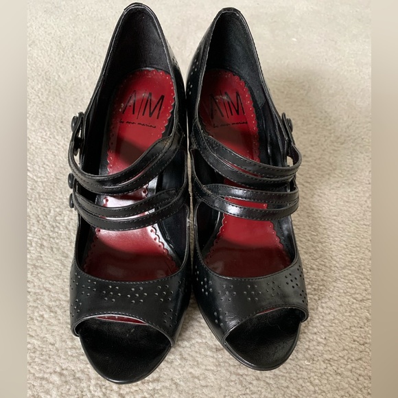 Black Embossed Open Toe Heels - Picture 2 of 6